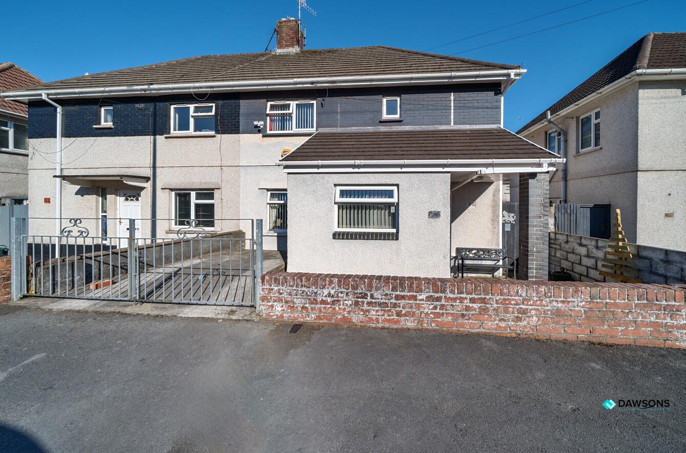 Maes Tref, Llanelli, SA15 3SY